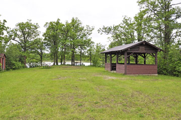 The two RV Gypsies stop at a picnic area